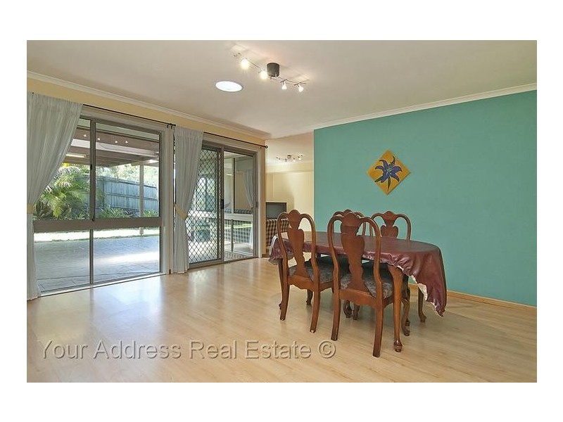 60 Parkroyal Crescent, Regents Park QLD 4118