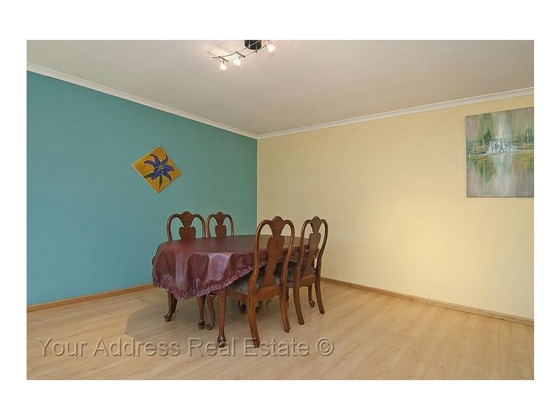 60 Parkroyal Crescent, Regents Park QLD 4118