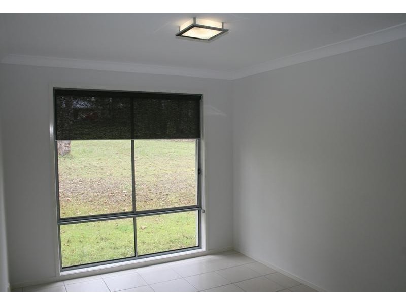 2-8 Waugh Court, New Beith QLD 4124