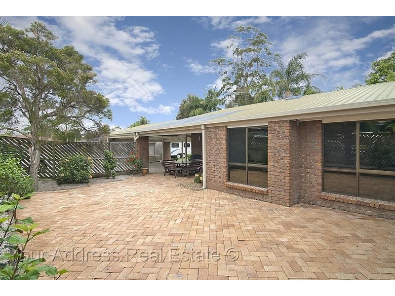 1 Kingfield Court, Regents Park QLD 4118