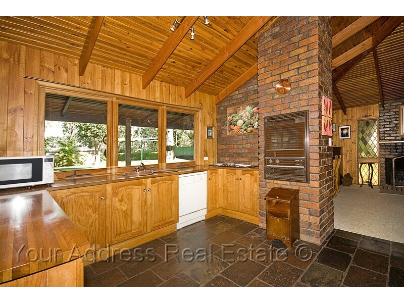 85 Crest Road, Greenbank QLD 4124