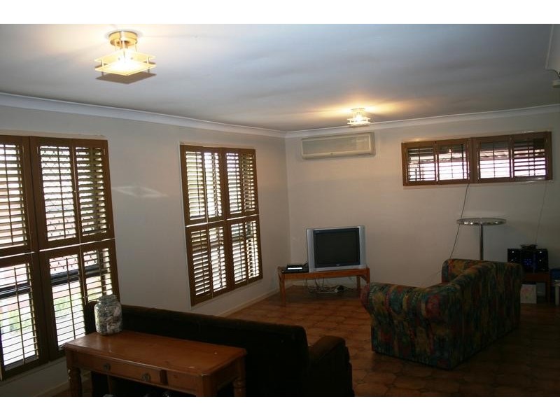 16 Dampier Court, Boronia Heights QLD 4124