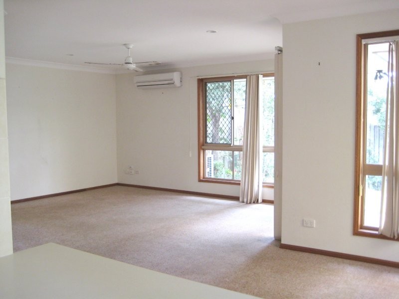 16 Serrata Circuit, Forest Lake QLD 4078