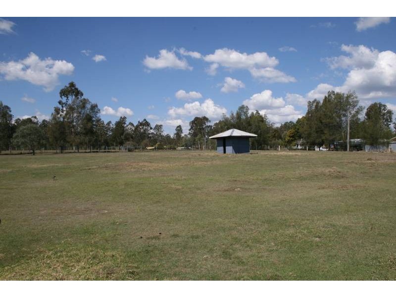 23 Rosina Road, North Maclean QLD 4280