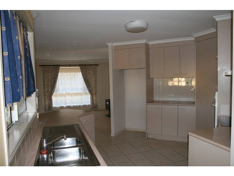 5 Solandra Circuit, Regents Park QLD 4118