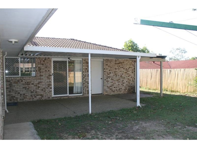 5 Solandra Circuit, Regents Park QLD 4118