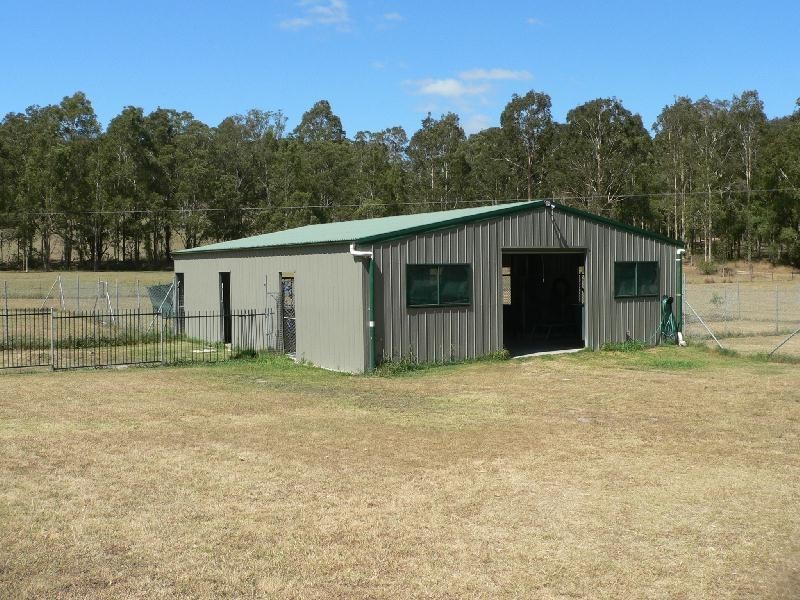 680 Dungog Road, Paterson NSW 2421