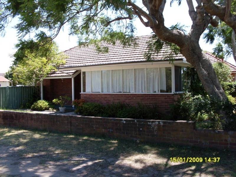1 KINROSS STREET, Raymond Terrace NSW 2324
