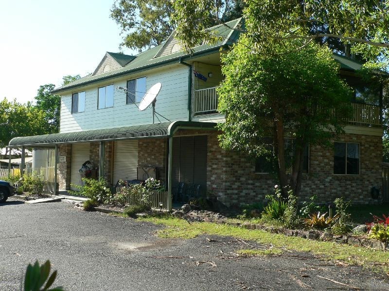 2340 Bucketts Way, Booral NSW 2425