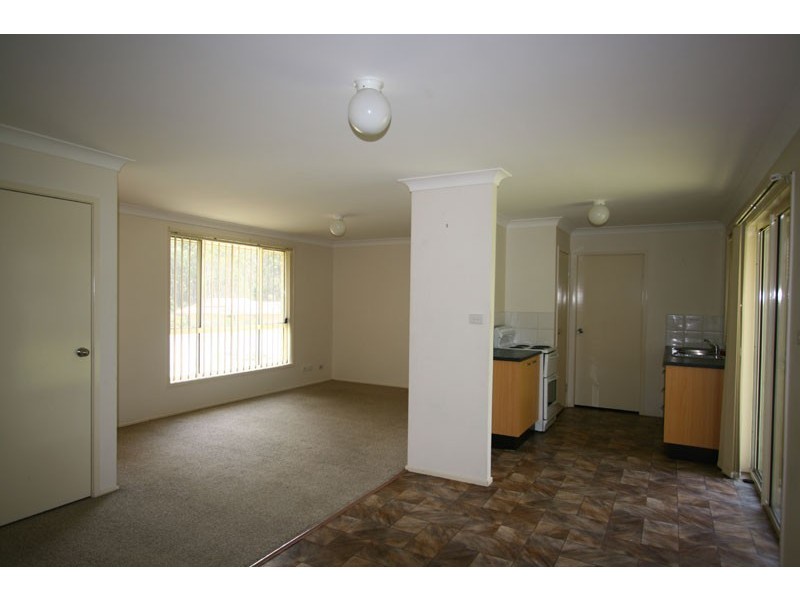 35 Dangar Circuit, Medowie NSW 2318