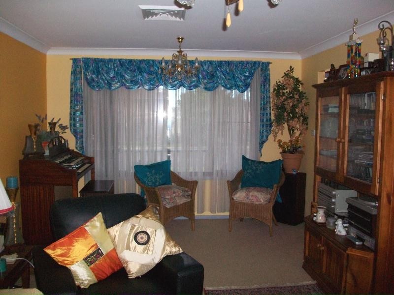 11 Greenslopes Drive, Raymond Terrace NSW 2324