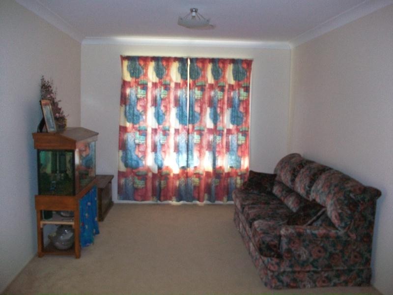 13 Storks Road, Glen Oak NSW 2320
