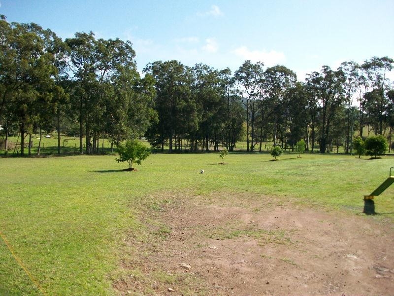 13 Storks Road, Glen Oak NSW 2320