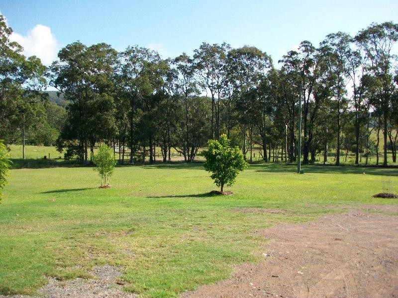 13 Storks Road, Glen Oak NSW 2320