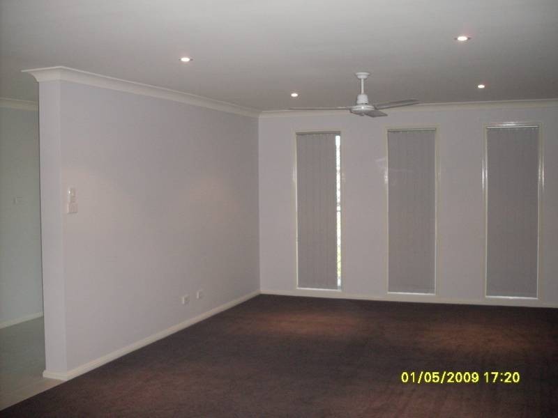 184 SUNNINGDALE CIRCUIT, Medowie NSW 2318