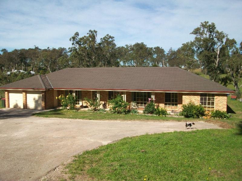 8 Fisher Close, Seaham NSW 2324