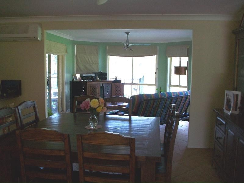 8 Fisher Close, Seaham NSW 2324