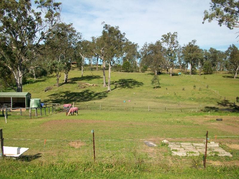 8 Fisher Close, Seaham NSW 2324