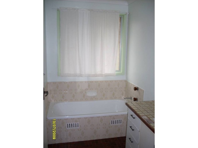 3 Salamander Place, Raymond Terrace NSW 2324