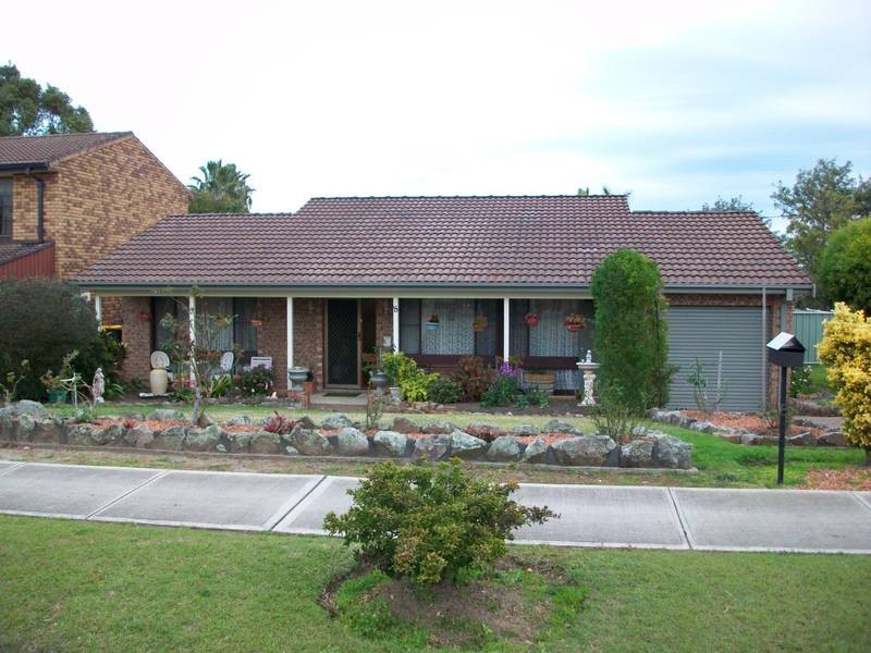 8 Greenslopes Drive, Raymond Terrace NSW 2324