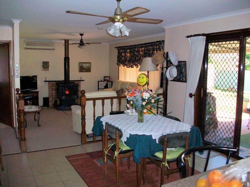 8 Greenslopes Drive, Raymond Terrace NSW 2324