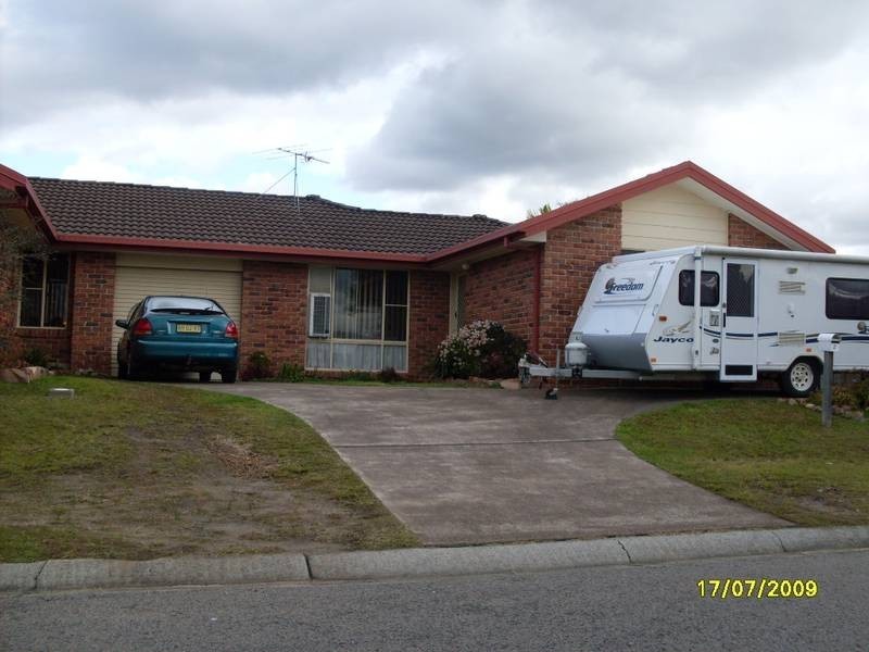 2/10 JESSICA CLOSE, Raymond Terrace NSW 2324