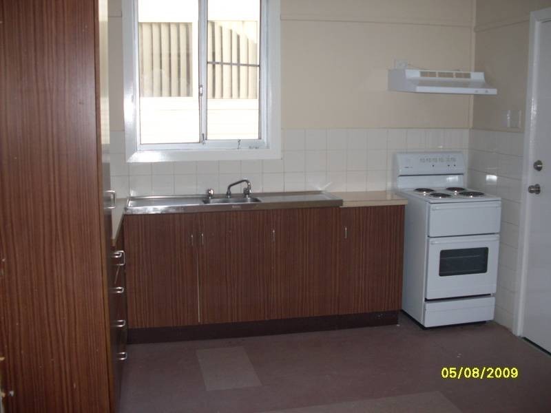 16 MOUNT HALL ROAD, Raymond Terrace NSW 2324