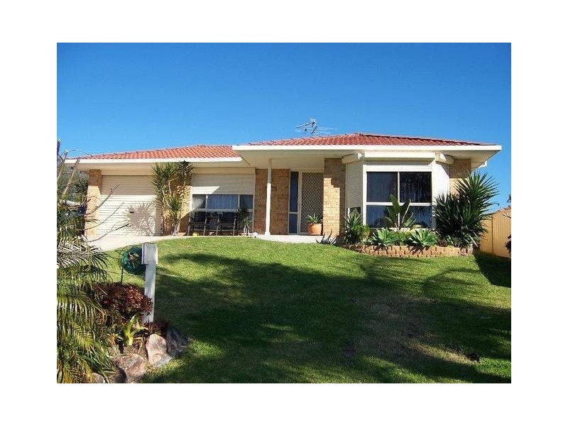 6 WOODLANDS PLACE, Raymond Terrace NSW 2324