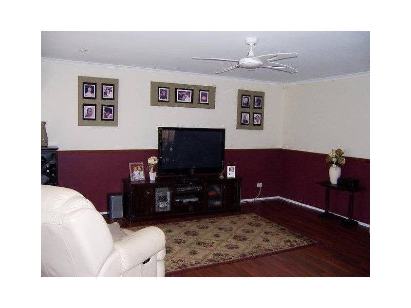 6 WOODLANDS PLACE, Raymond Terrace NSW 2324