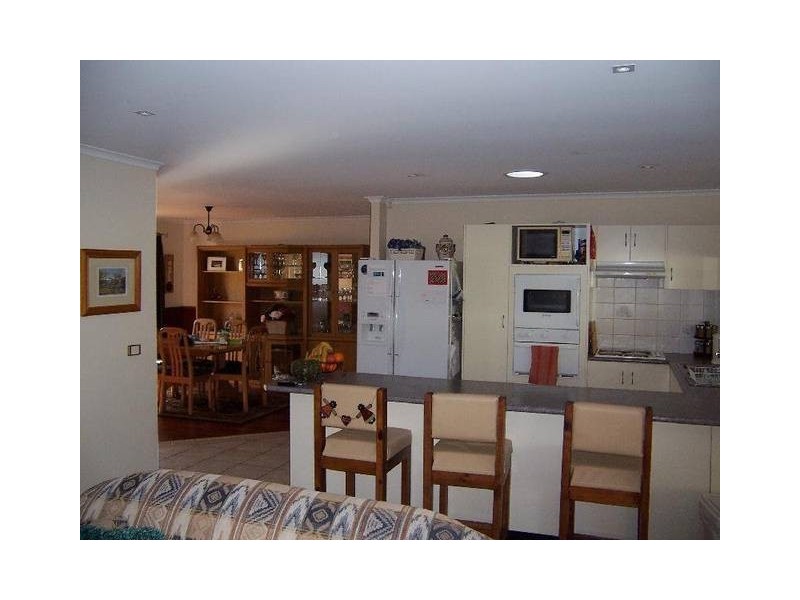 6 WOODLANDS PLACE, Raymond Terrace NSW 2324