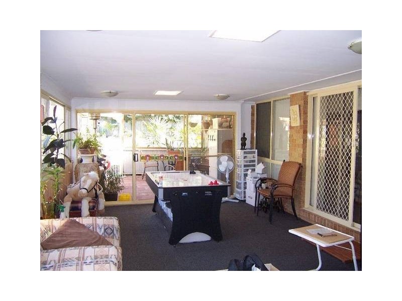 6 WOODLANDS PLACE, Raymond Terrace NSW 2324