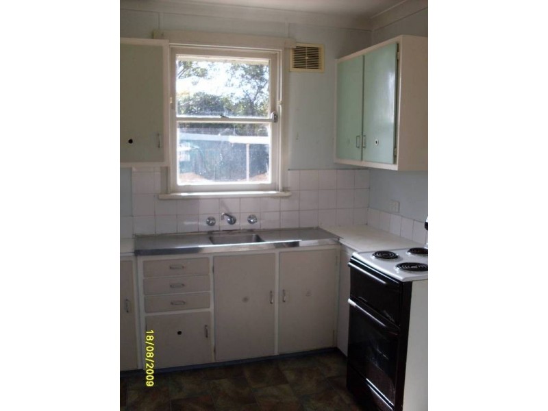 41 PARKWAY AVENUE, Raymond Terrace NSW 2324