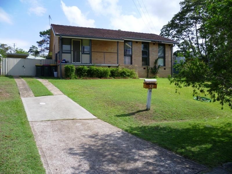 32 COOK STREET, Raymond Terrace NSW 2324