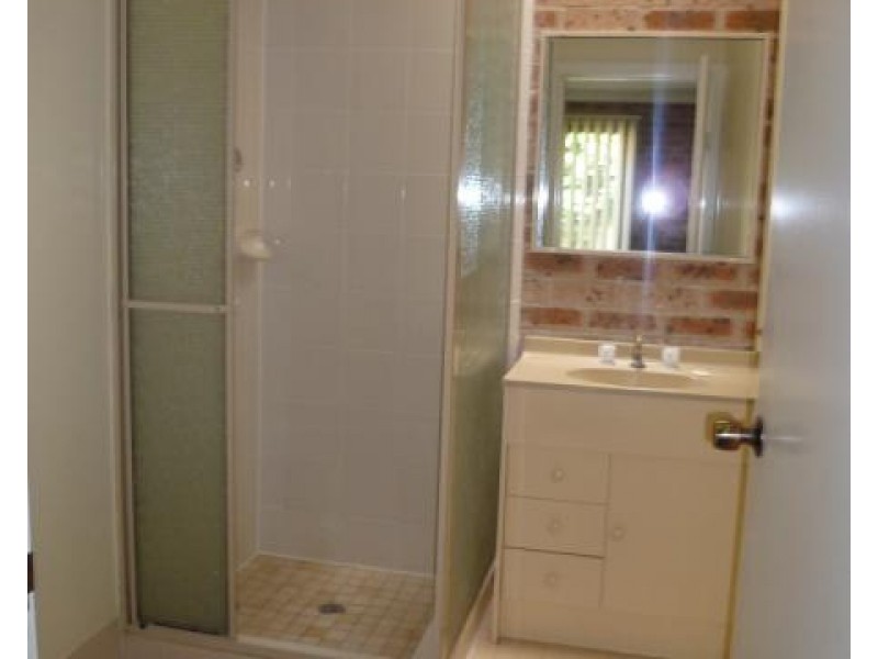 2/13 FURRACABAD CLOSE, Raymond Terrace NSW 2324