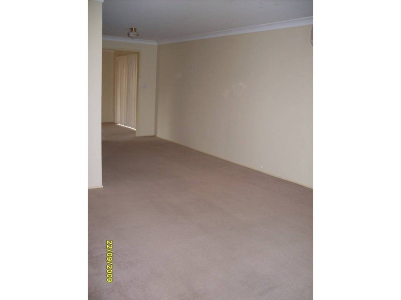 2 WOODLANDS PLACE, Raymond Terrace NSW 2324