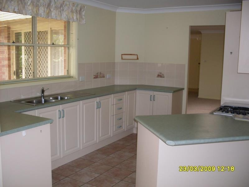 11 LEIGH PLACE, Raymond Terrace NSW 2324