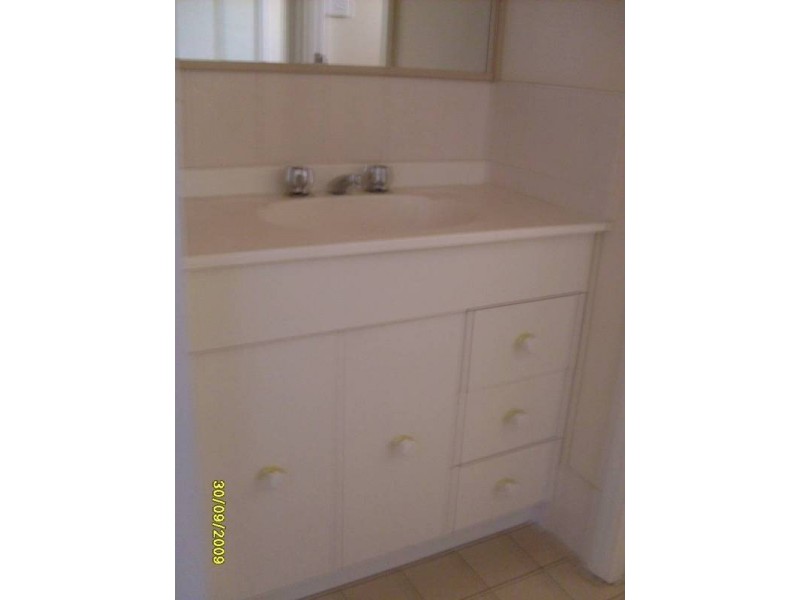 2/200 MEREDITH CRESENT, Raymond Terrace NSW 2324