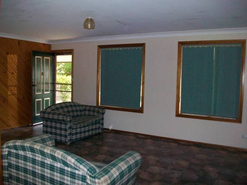 20 LOWE STREET, Clarence Town NSW 2321