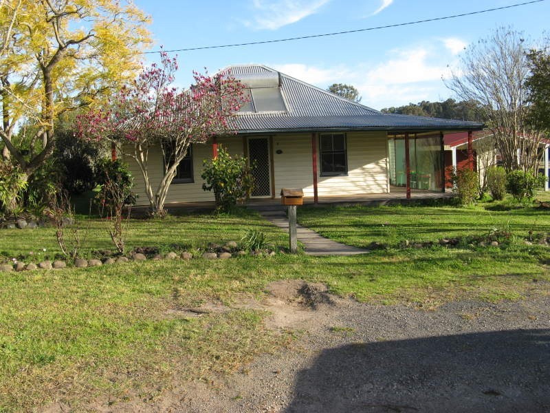 4 NICHOLLS STREET, STROUD, Stroud NSW 2425