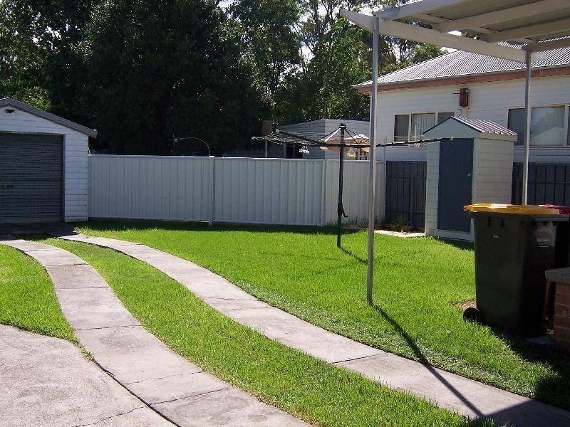 27 GLENELG STREET, Raymond Terrace NSW 2324