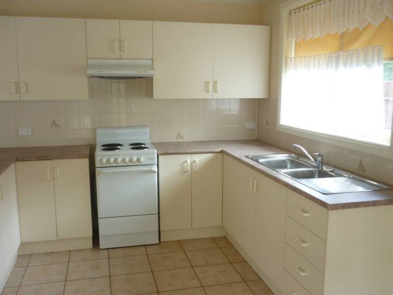 2/7 WATSON PLACE, Raymond Terrace NSW 2324