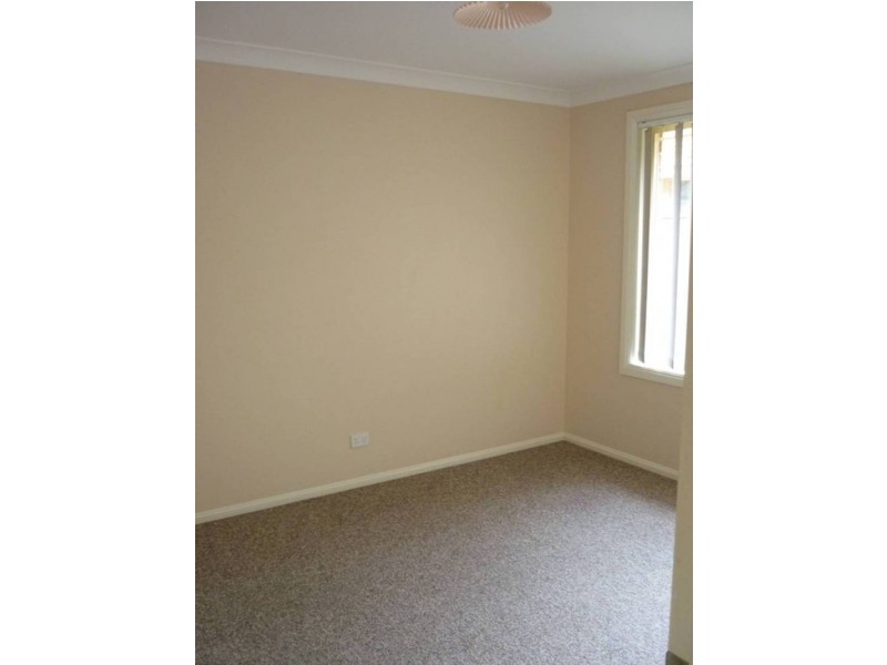 2/7 WATSON PLACE, Raymond Terrace NSW 2324