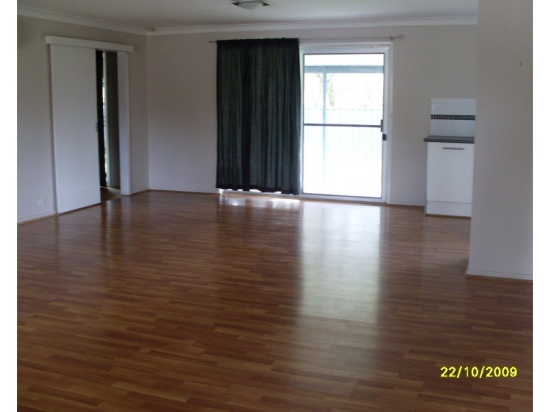 6 OLDFIELD CLOSE, Raymond Terrace NSW 2324