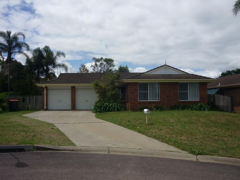 8 FALCON PLACE, Raymond Terrace NSW 2324