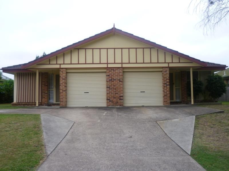 2/11 REPLICA CLOSE, Raymond Terrace NSW 2324