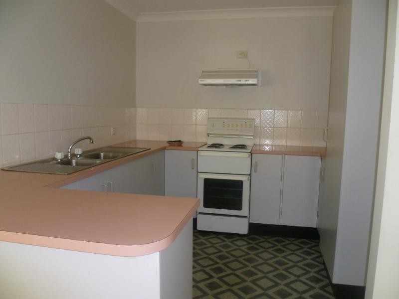 2/11 REPLICA CLOSE, Raymond Terrace NSW 2324