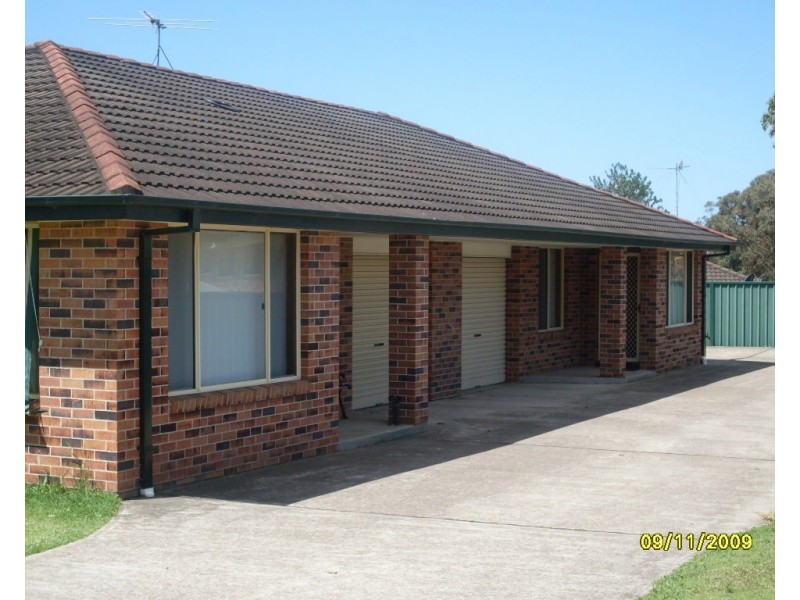 2/11 DURHAM CLOSE, Raymond Terrace NSW 2324