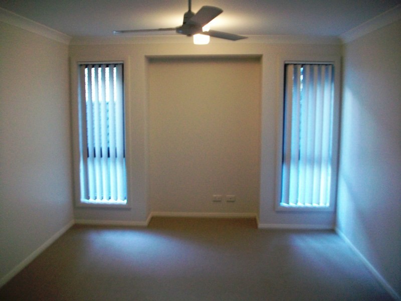 6 TOOROONG ROAD, Fern Bay NSW 2295