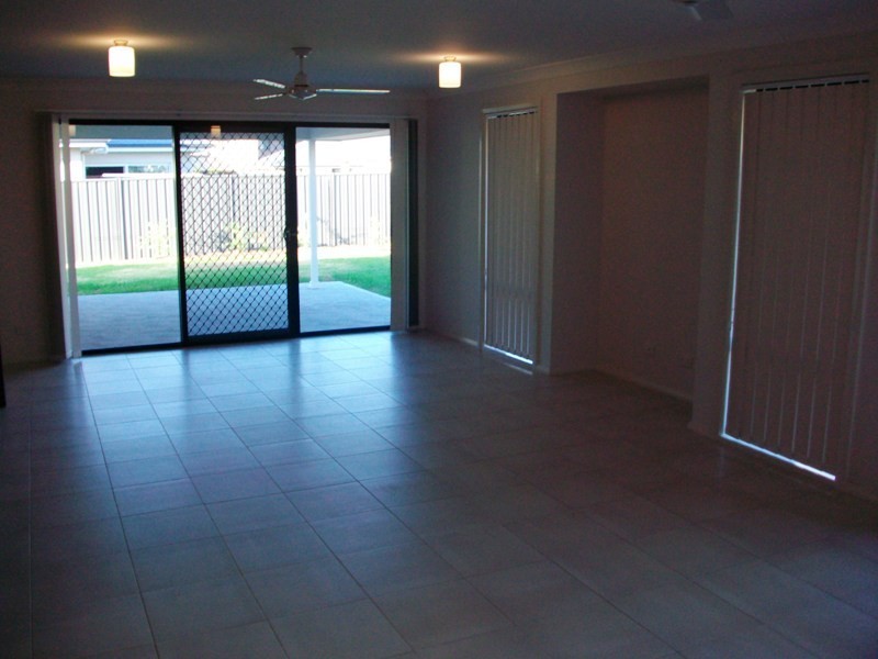 6 TOOROONG ROAD, Fern Bay NSW 2295