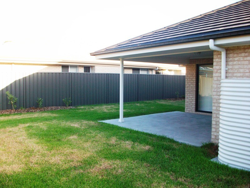 6 TOOROONG ROAD, Fern Bay NSW 2295